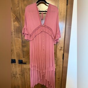 EASEL DRESS - NEW - SIZE M